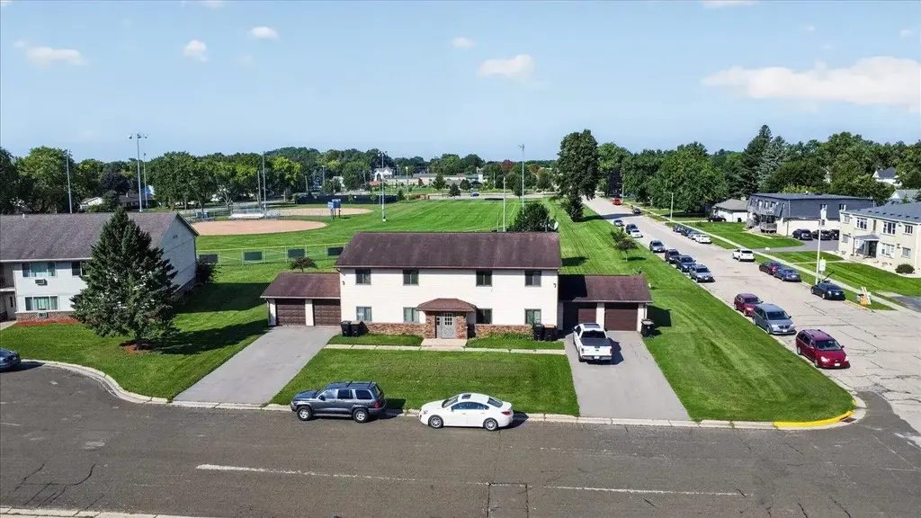 202 Danbury Court, DeForest
