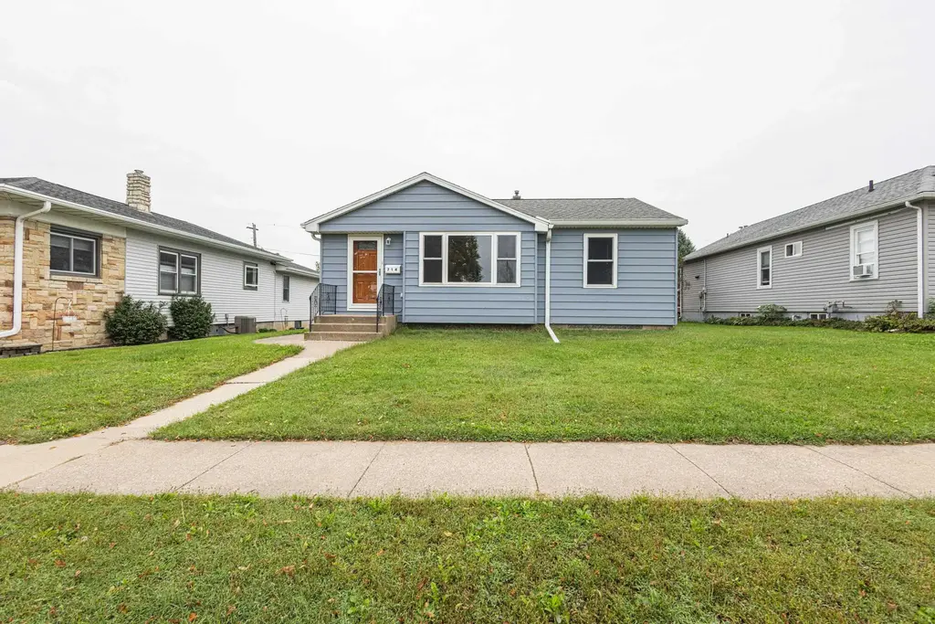 714 S Main Street, Cuba City