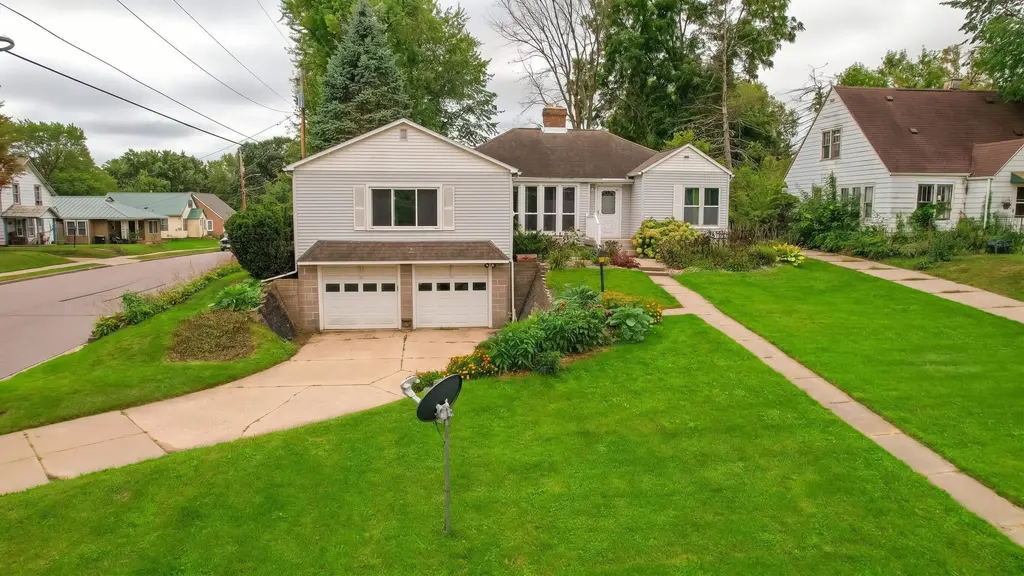 600 Tremont Street, Mauston