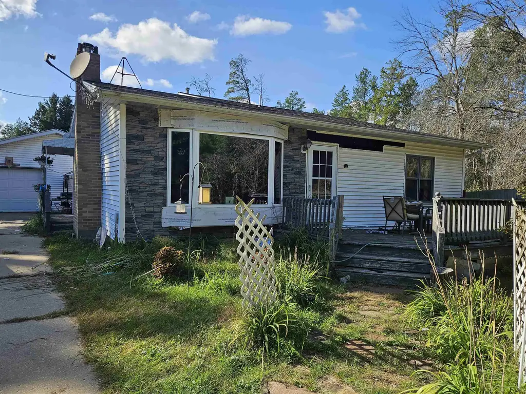 N8995 Deer Path, Germantown