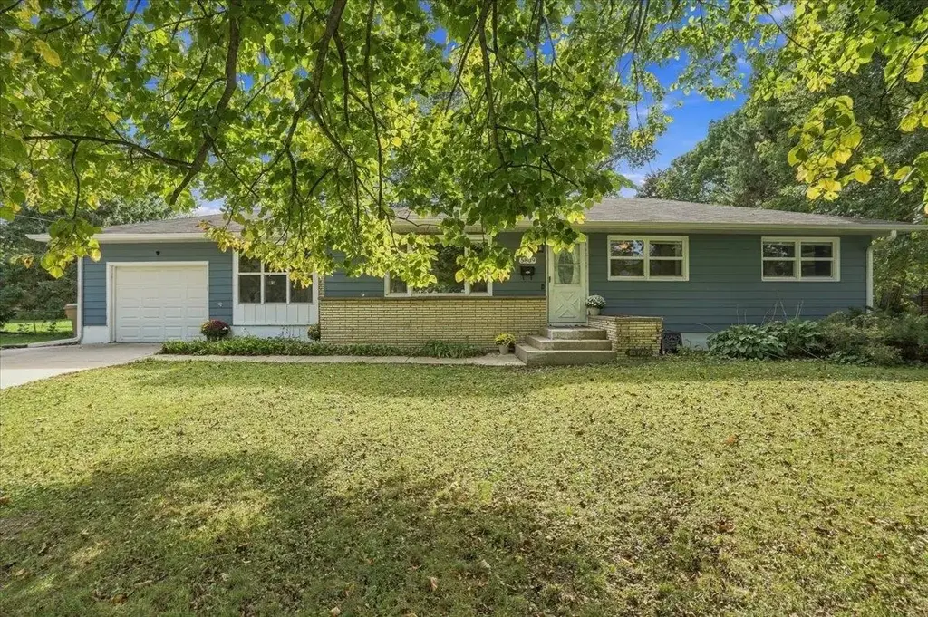 5809 Crabapple Lane, Madison