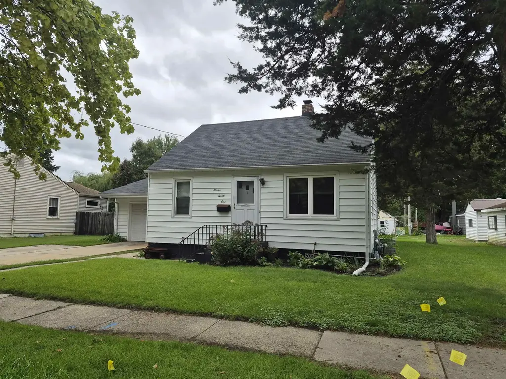 1121 Putnam Avenue, Janesville
