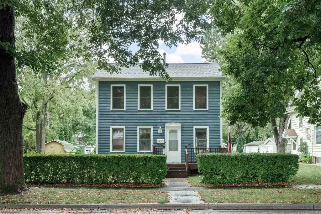 617 John Adams Street, Sauk City