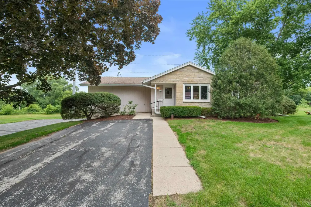 2305 Patricia Lane, Waukesha