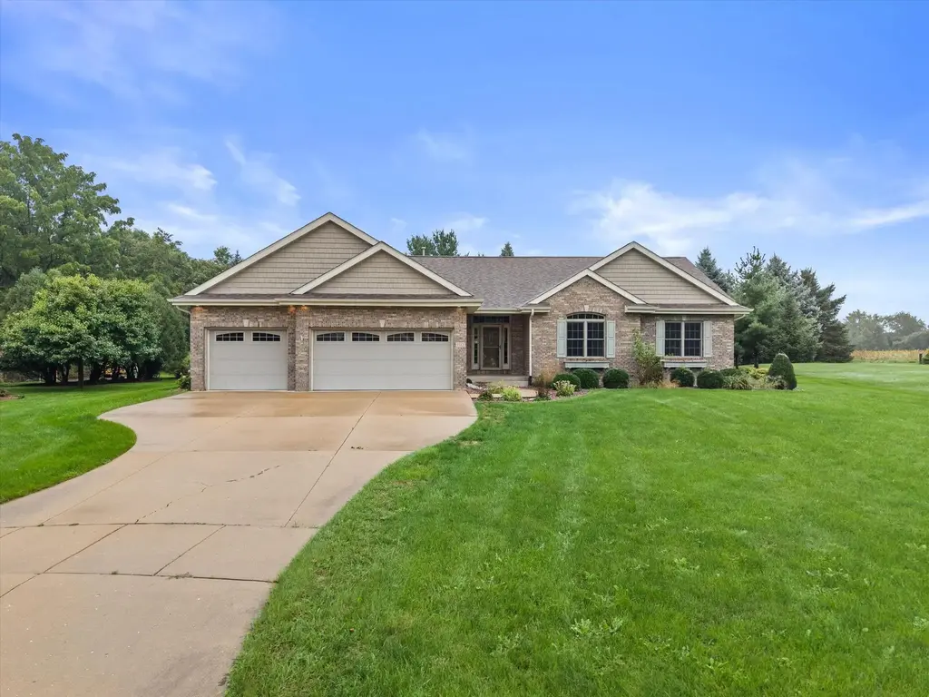 1712 Birch Court, Janesville