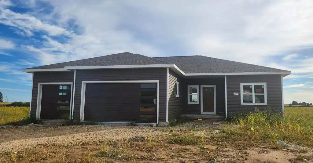 981 Bell Circle, Arlington