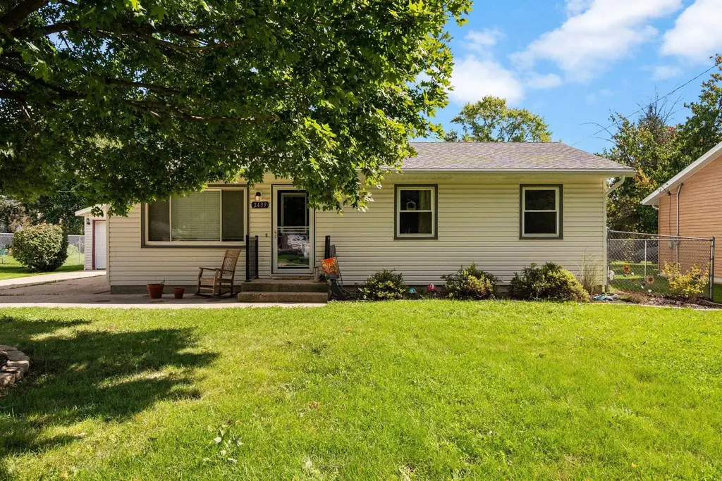2439 Iva Court, Beloit