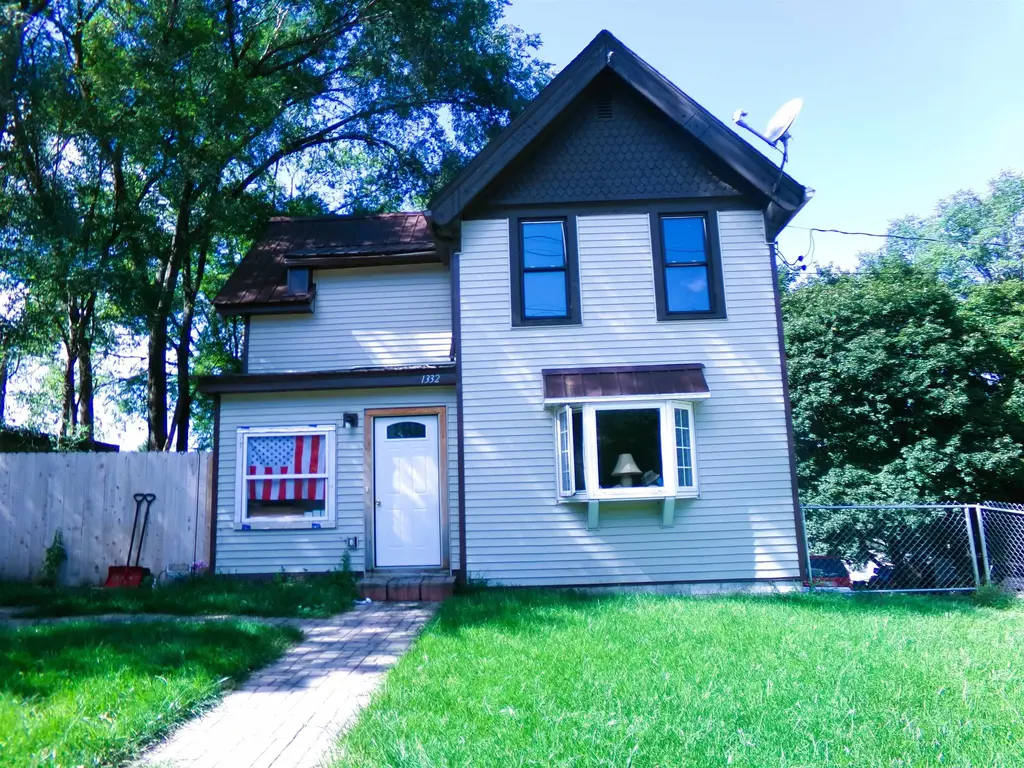 1332 Beloit Avenue, Janesville