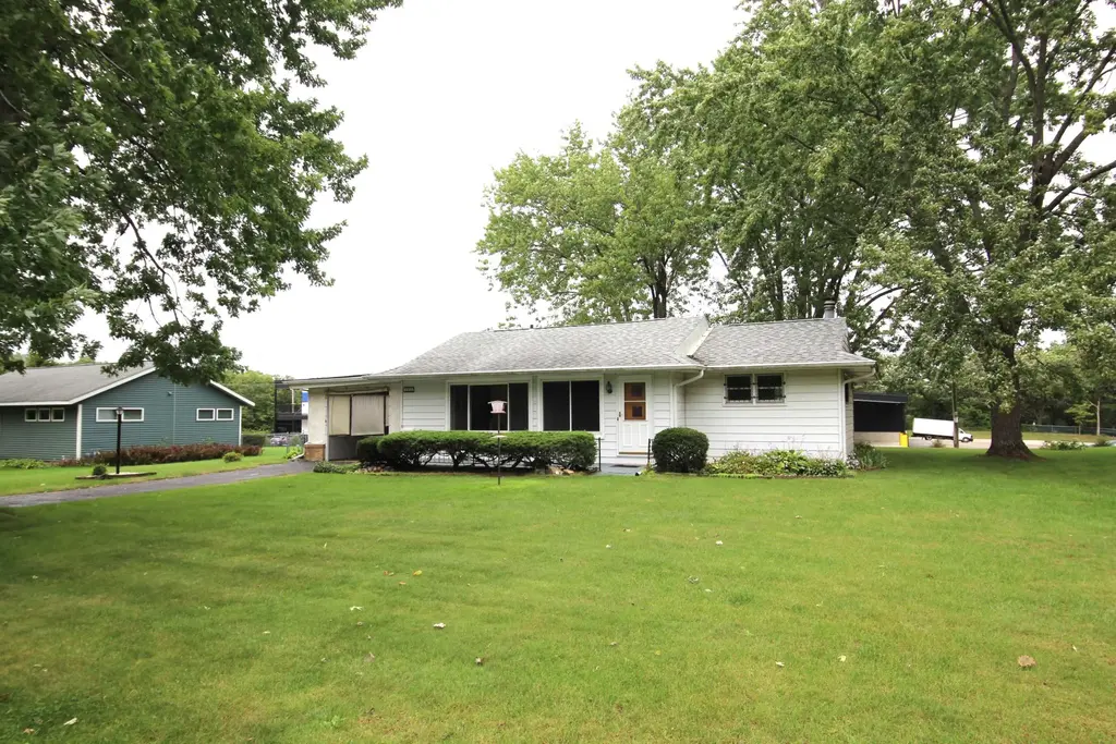 2220 Genevieve Avenue, Beloit