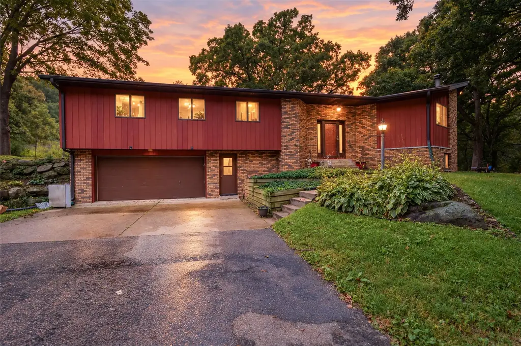 8773 Airport Road, Middleton