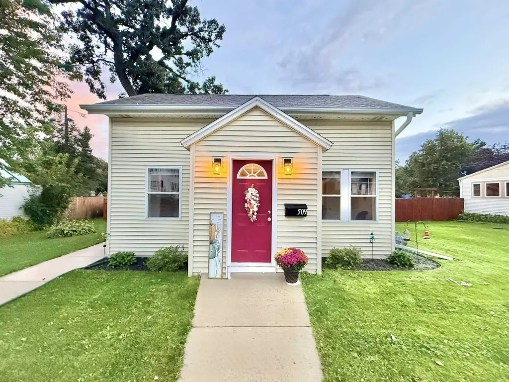 509 8th Avenue, Baraboo