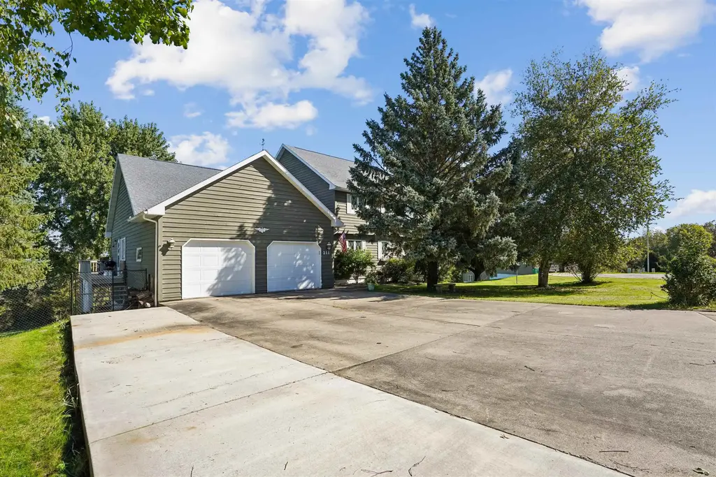 211 Eagle Drive, McGregor