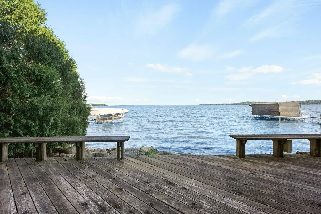2609 Middleton Beach Road, Middleton