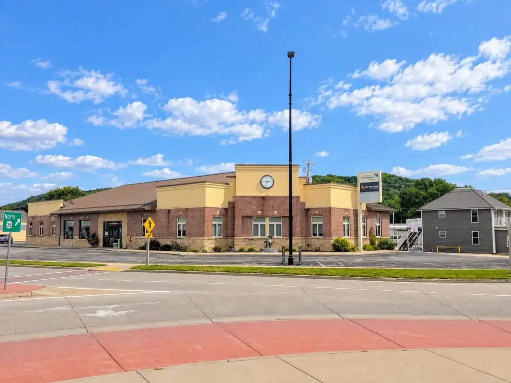 100 N Marquette Road, Prairie du Chien
