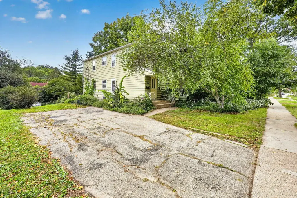 914 High Street, Madison