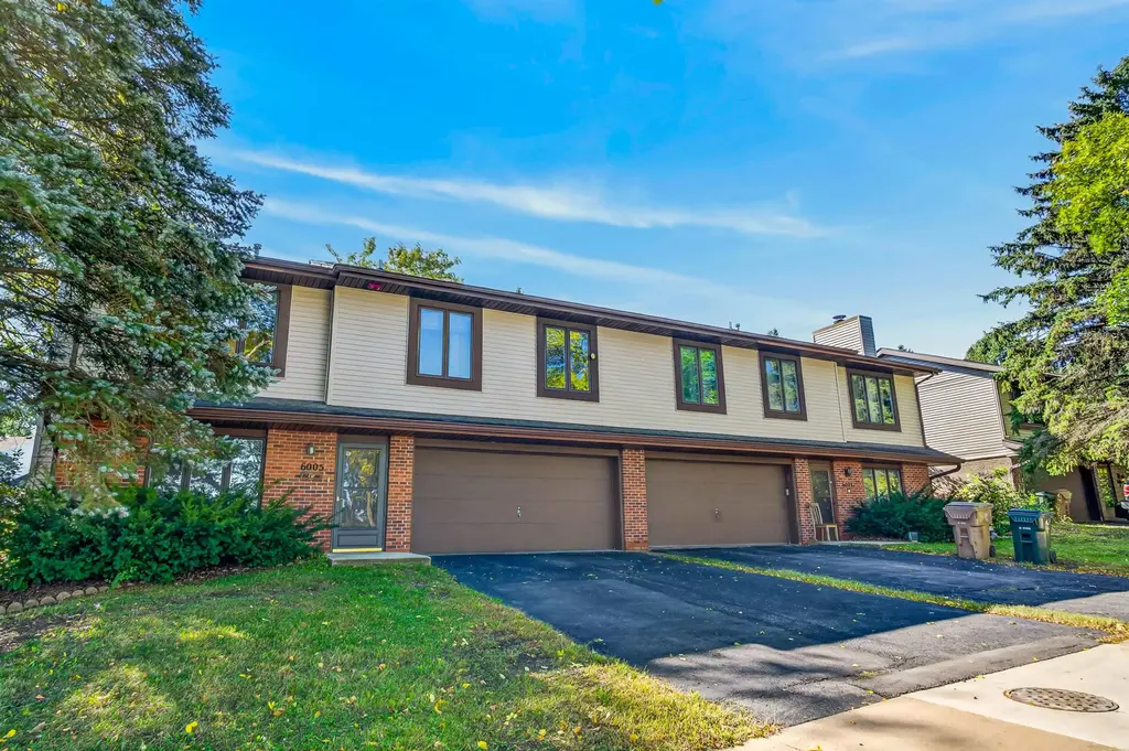 6005 Williamsburg Way, Madison