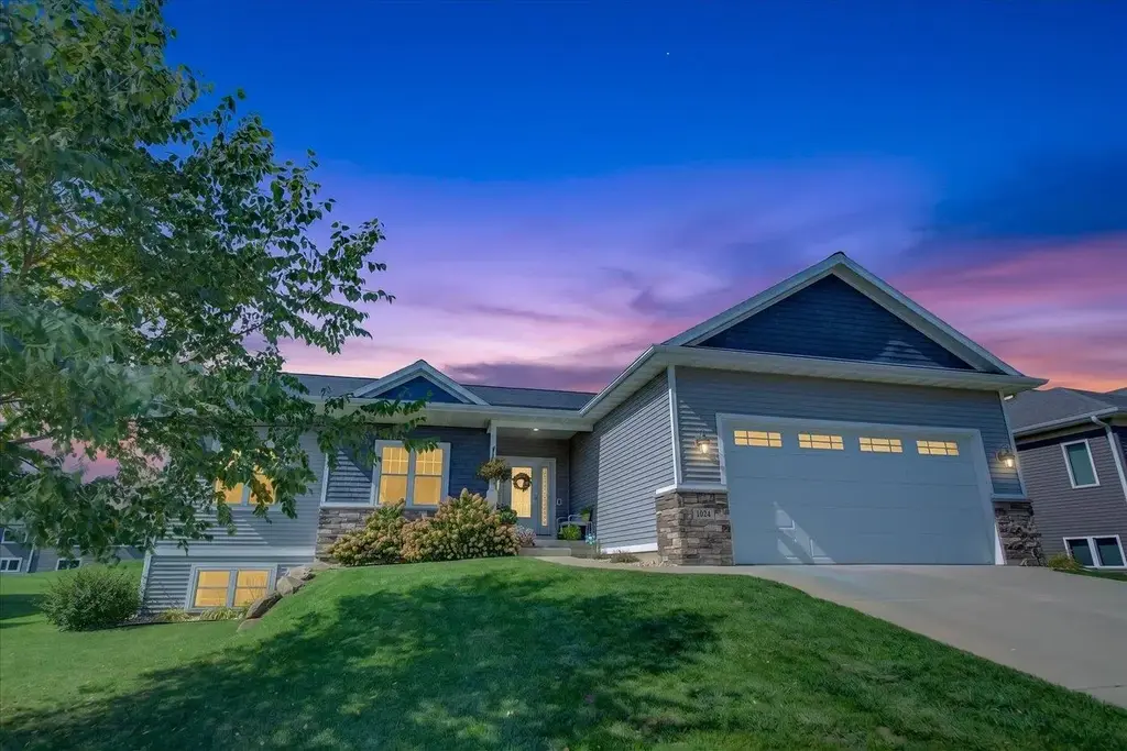1024 Peterson Drive, Stoughton