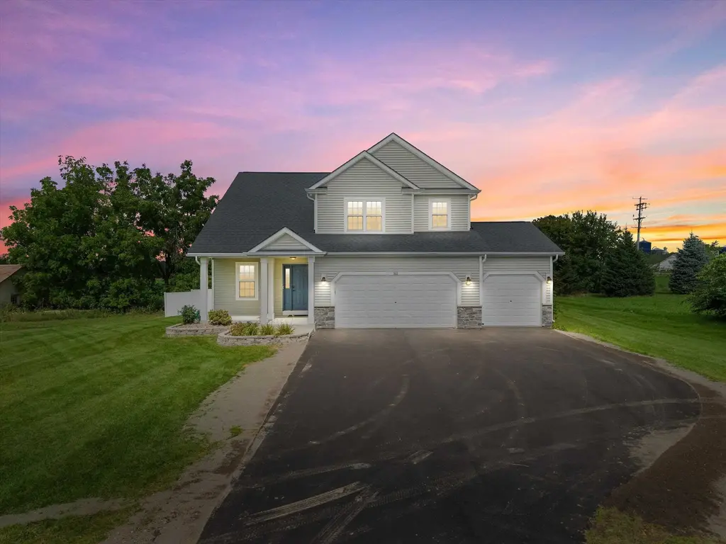 131 W Blackhawk Drive, Fort Atkinson