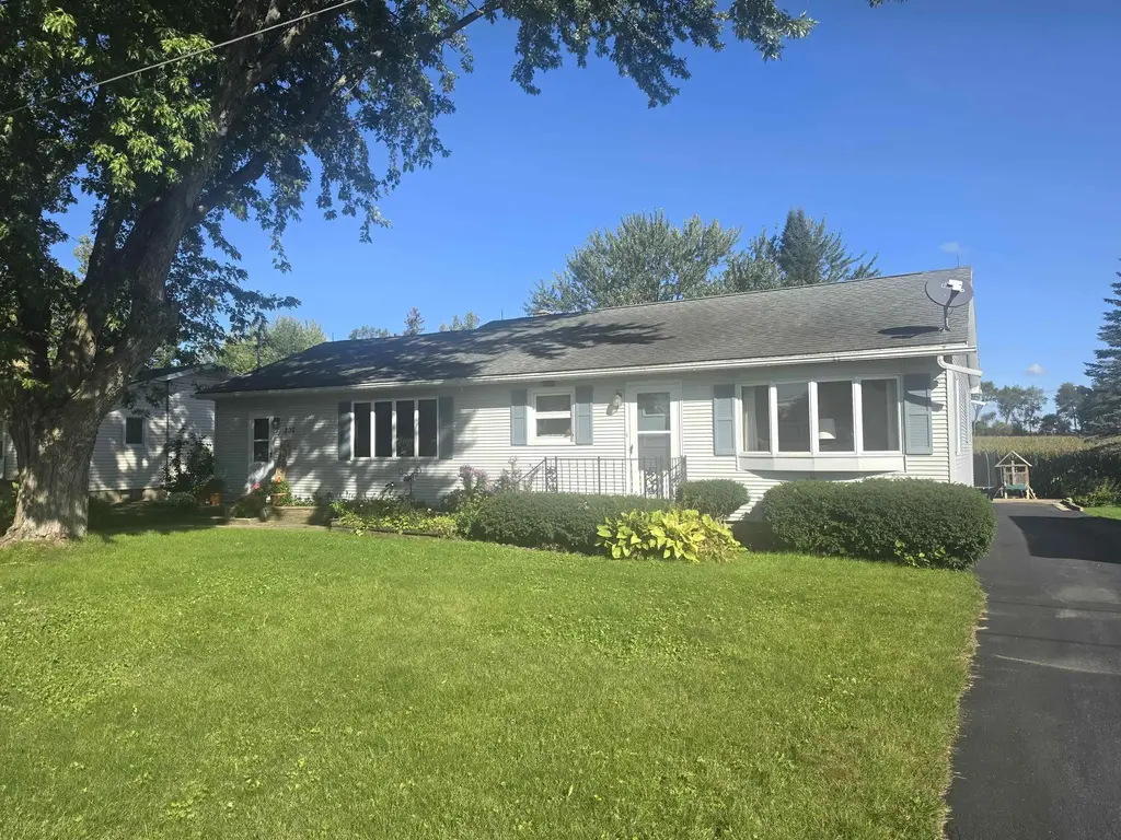 207 Waupun Street, Friesland