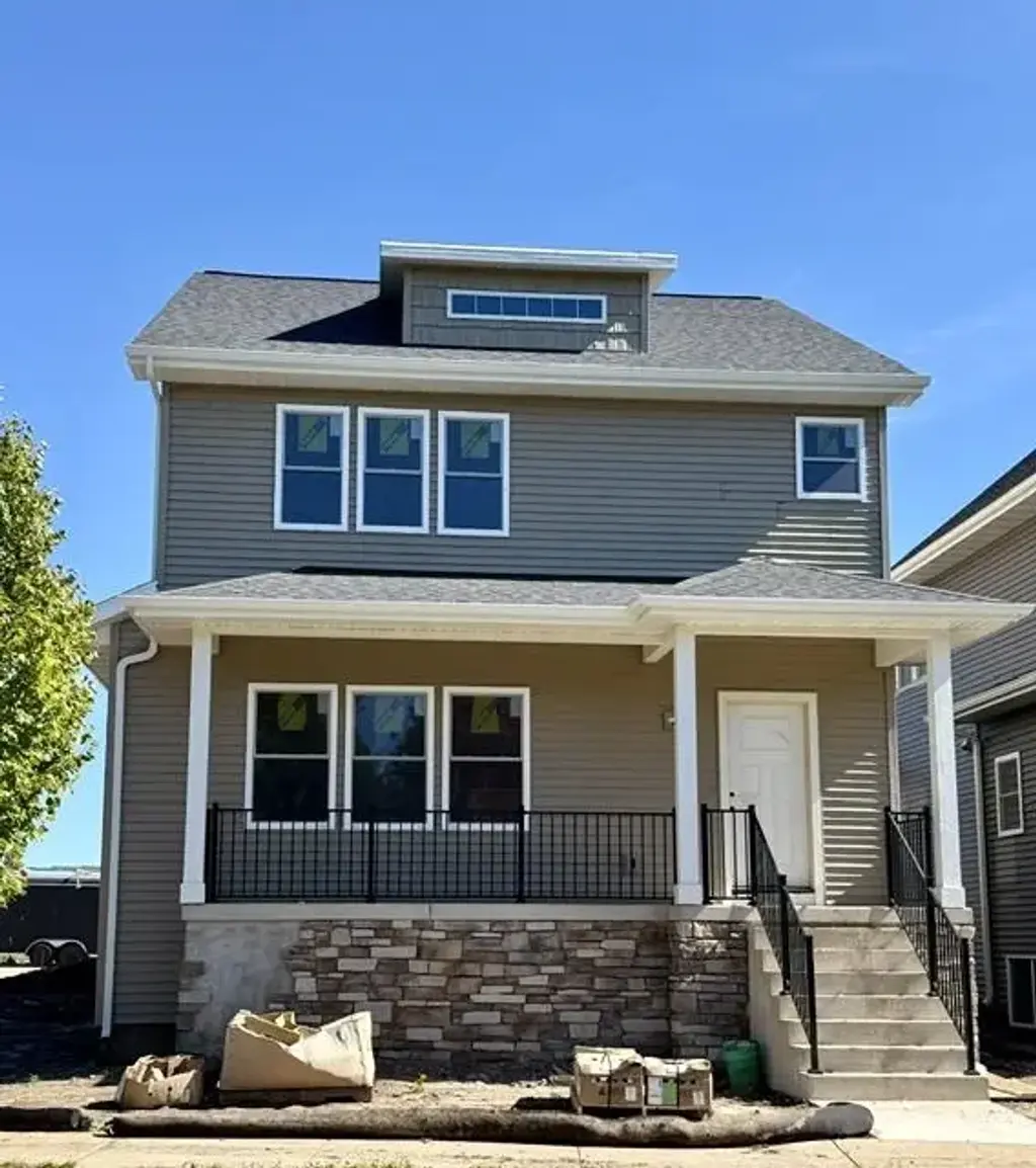 2810 Big Bluestem Parkway, Fitchburg