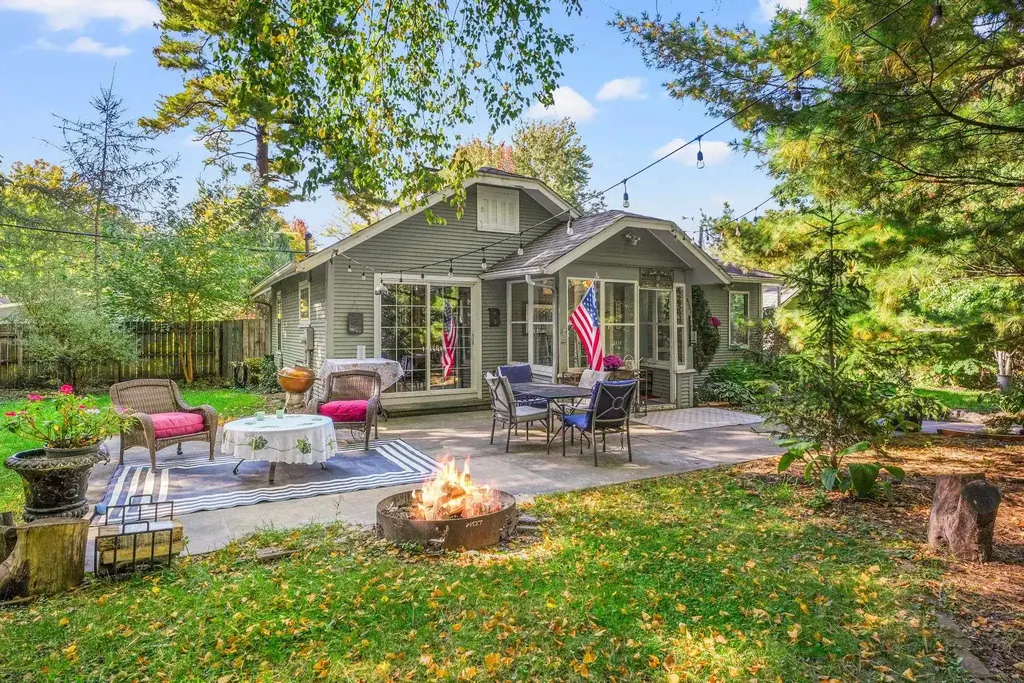 4305 Monona Drive, Monona