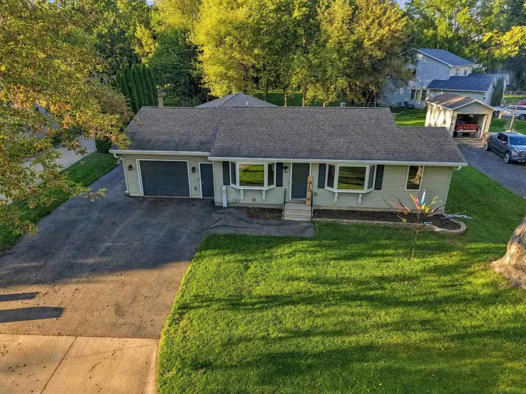 415 Waterloo Road, Marshall