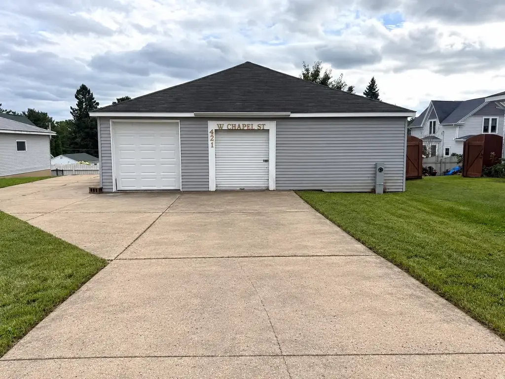 421 Chapel Street, Dodgeville