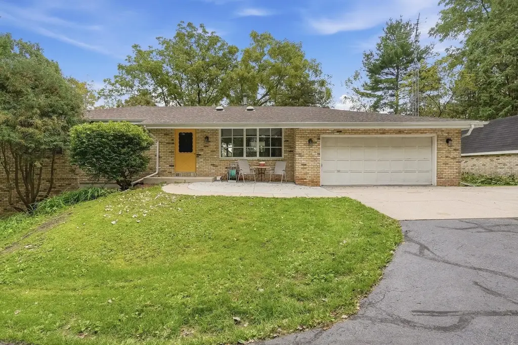 8099 Clover Valley Road, Whitewater