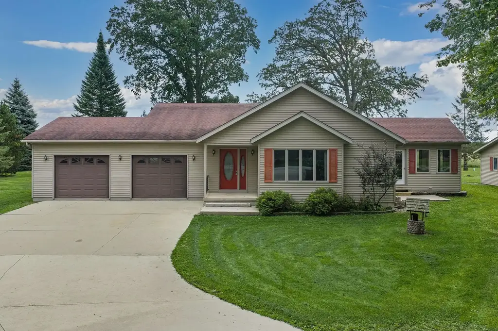 N3299 Hickory Drive, Waupun