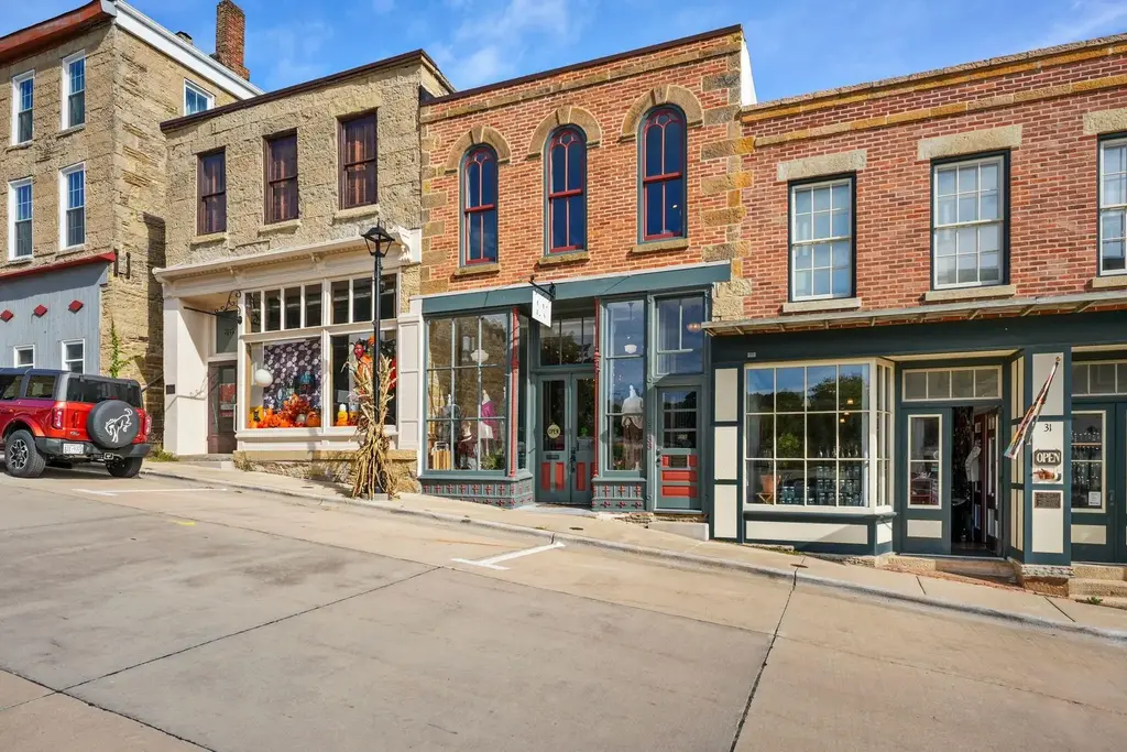 33 High Street, Mineral Point