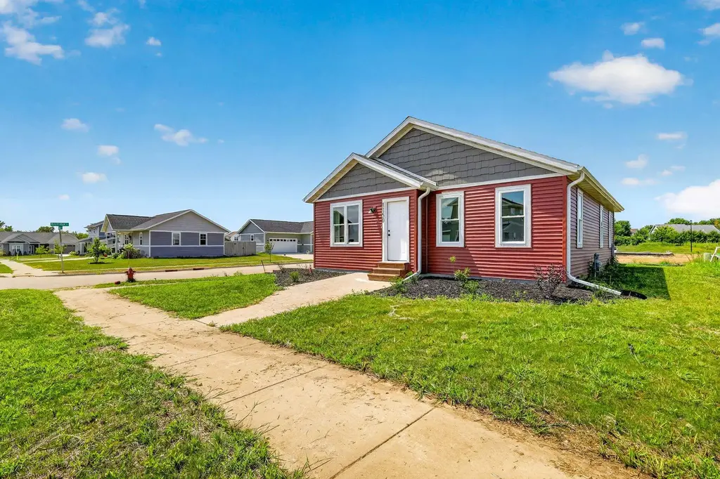 1150 Kamperschroer Way, Sun Prairie