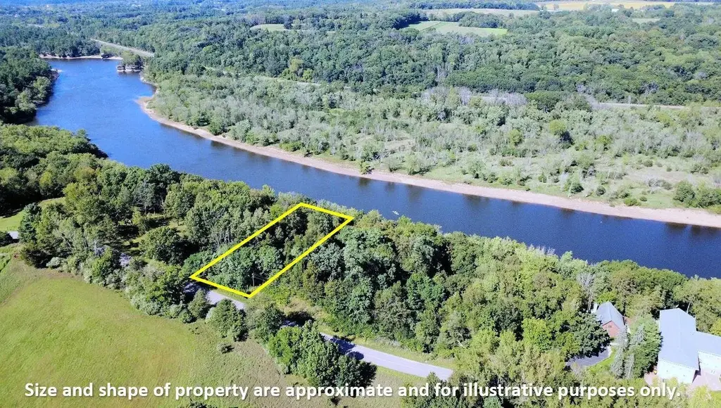 L21 Hillside Drive, Lake Delton