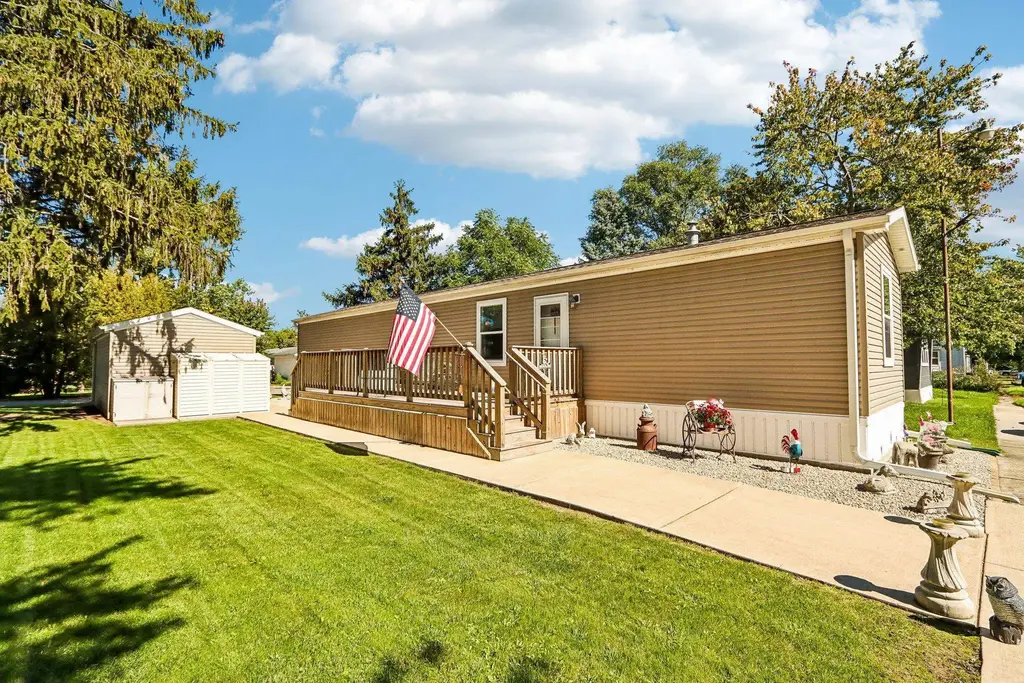 #4b - 15941 Durand Avenue, Yorkville