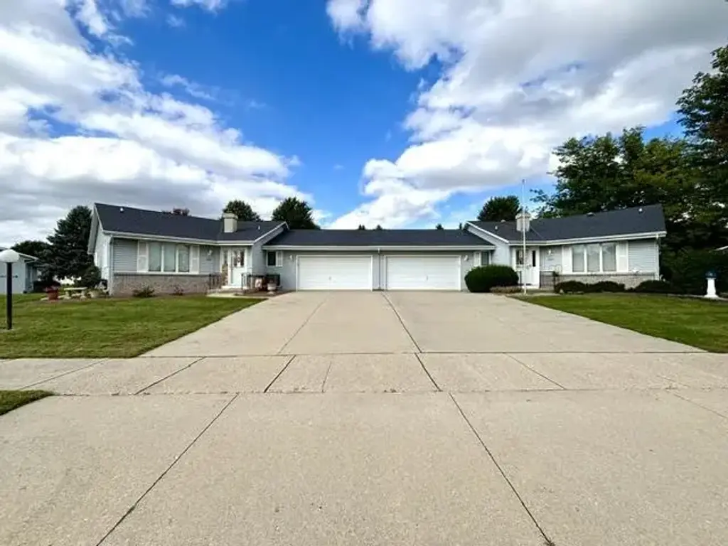 4041 Randolph Road, Janesville