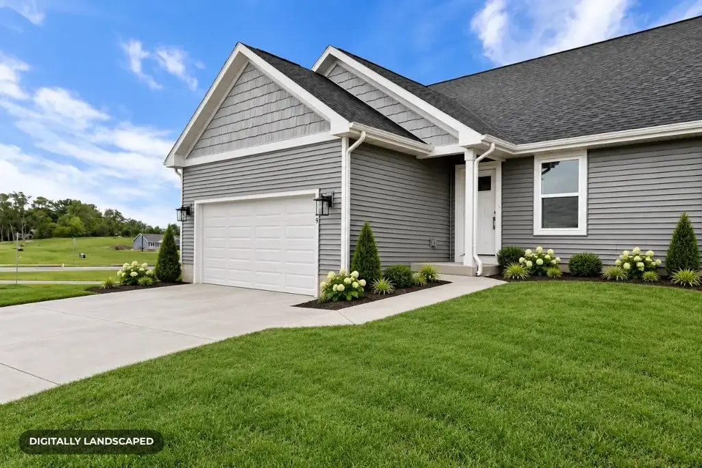 309 Orchid Avenue, Stoughton