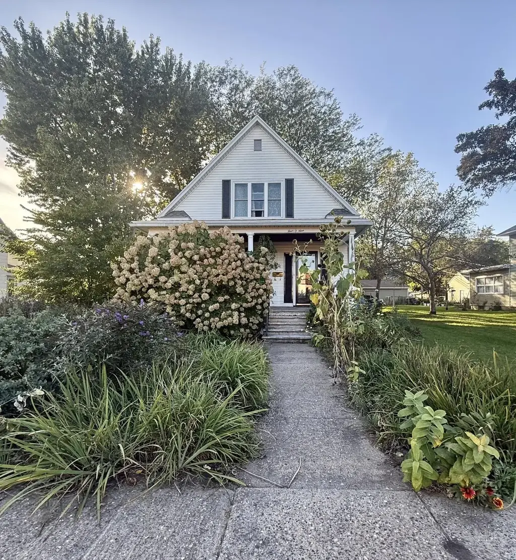 409 S Wacouta Avenue, Prairie du Chien