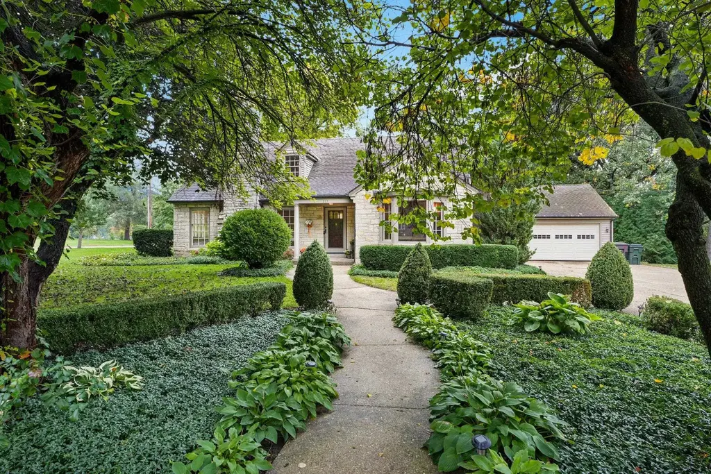 277 N Esterly Avenue, Whitewater