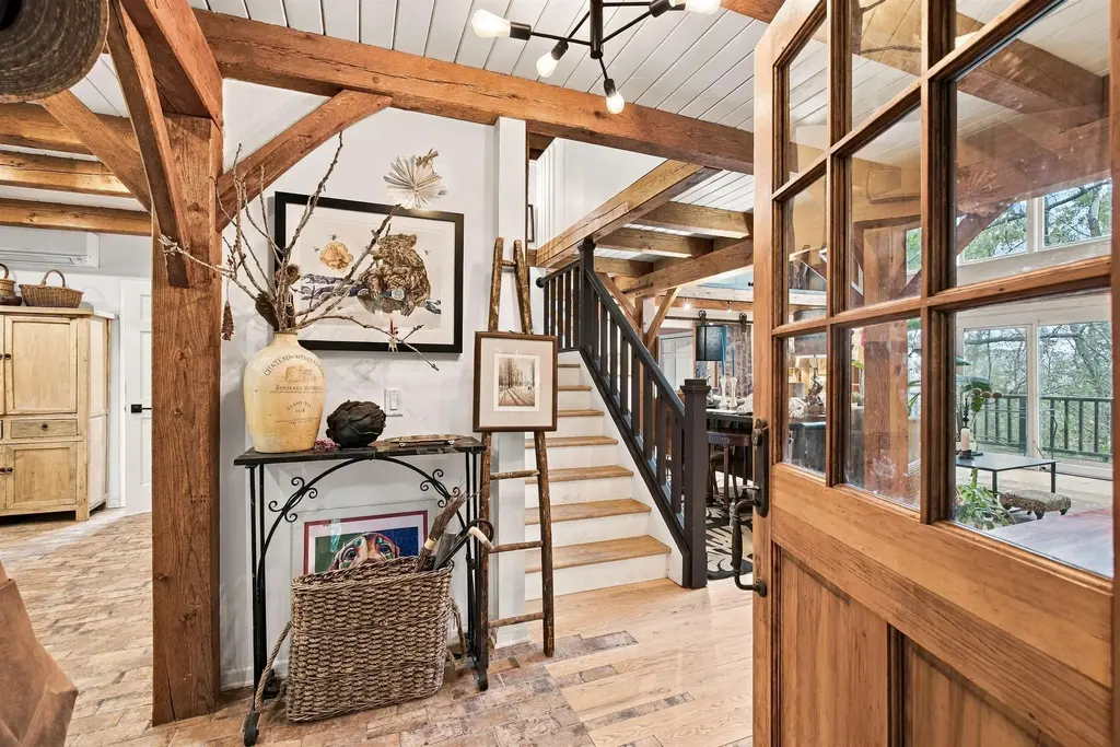 6539 Clyde Road, Clyde