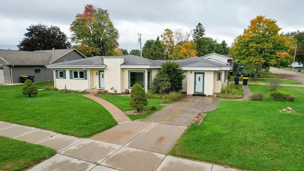 905 East Avenue, Tomah