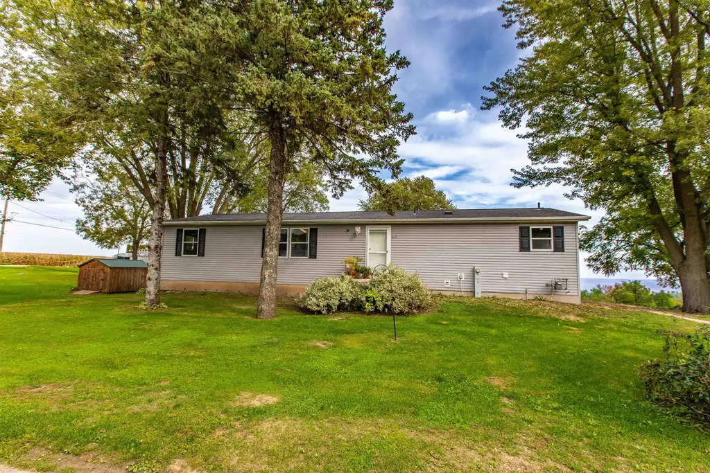 404 Lasalle Street, Rewey