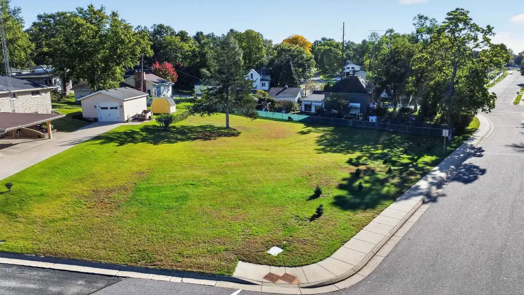 302 Bluffview Court, Portage