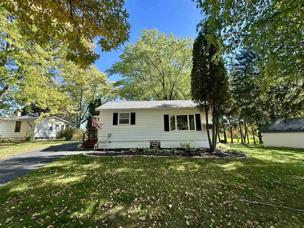 N5170 Forest Glen Beach Road, Green Lake