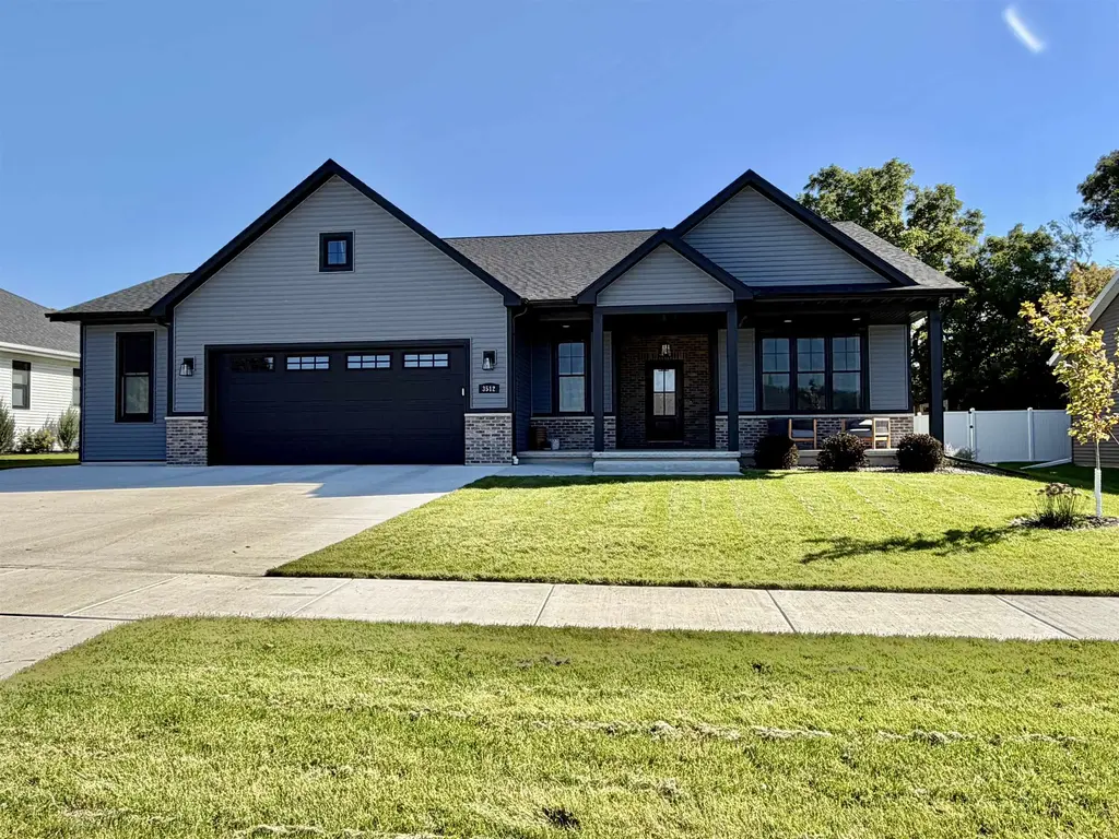 3512 Mccann Drive, Janesville