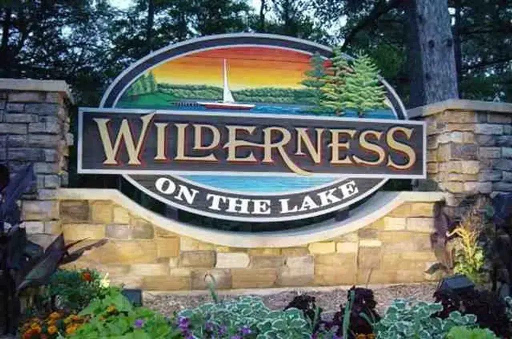 #222 - 350 E Hiawatha Drive, Lake Delton