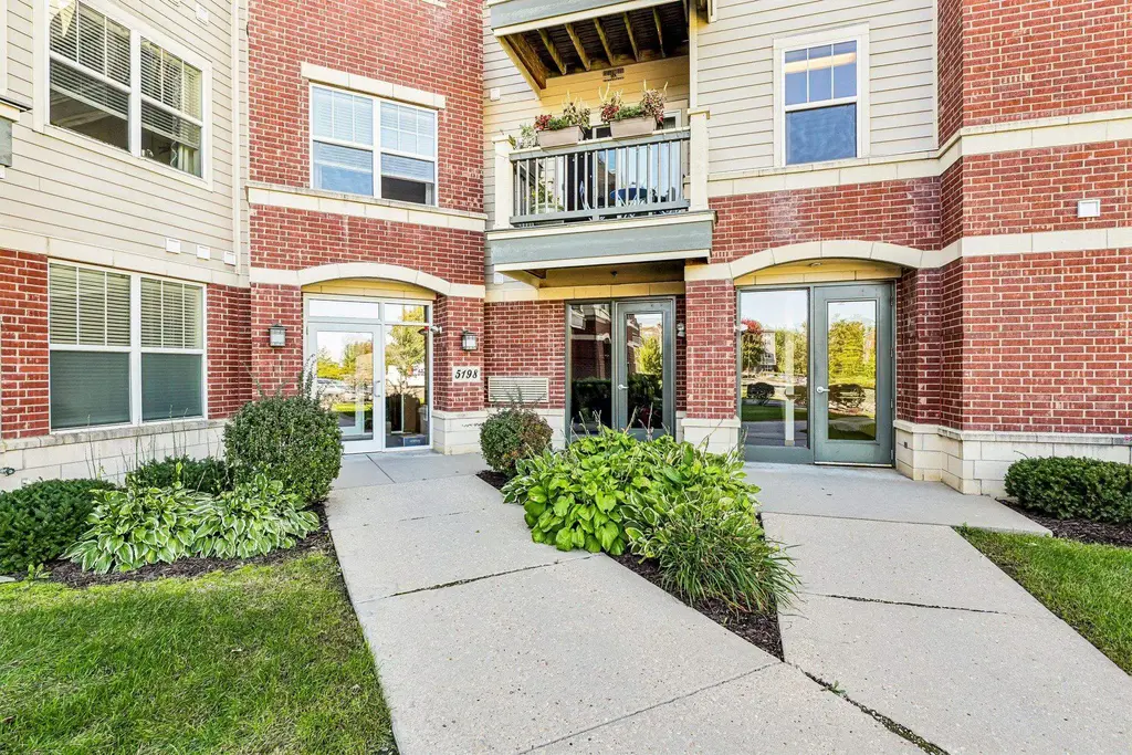 #105 - 5198 Sassafras Drive, Fitchburg