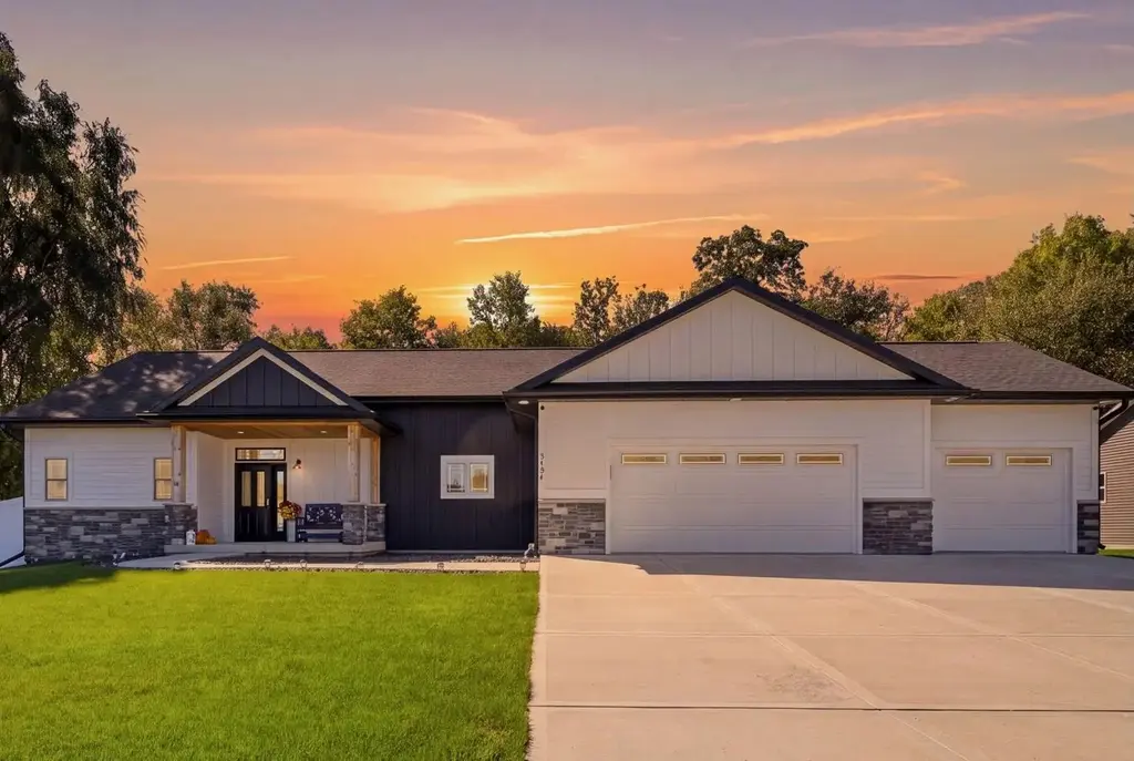 3107 Rockport Park Drive, Janesville