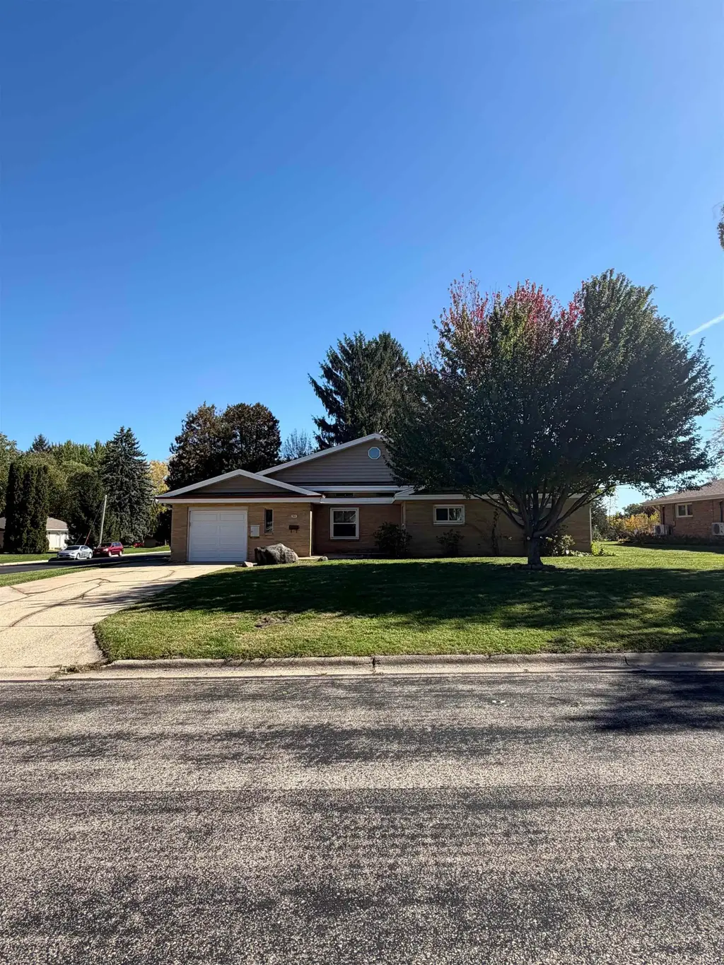 301 S Franklin Street, Verona