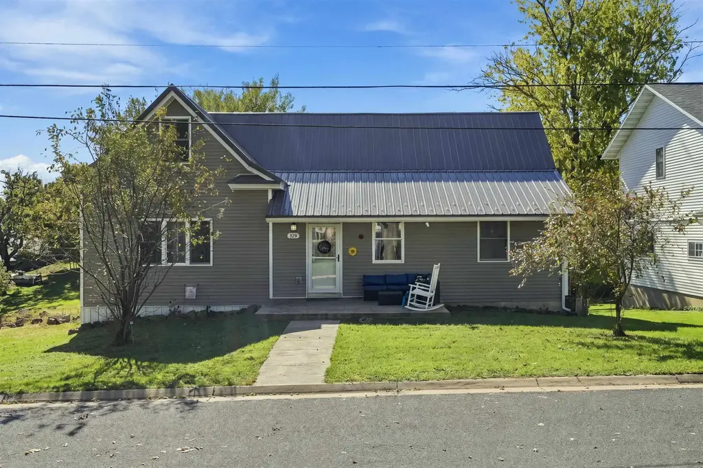 419 Wisconsin Street, Linden