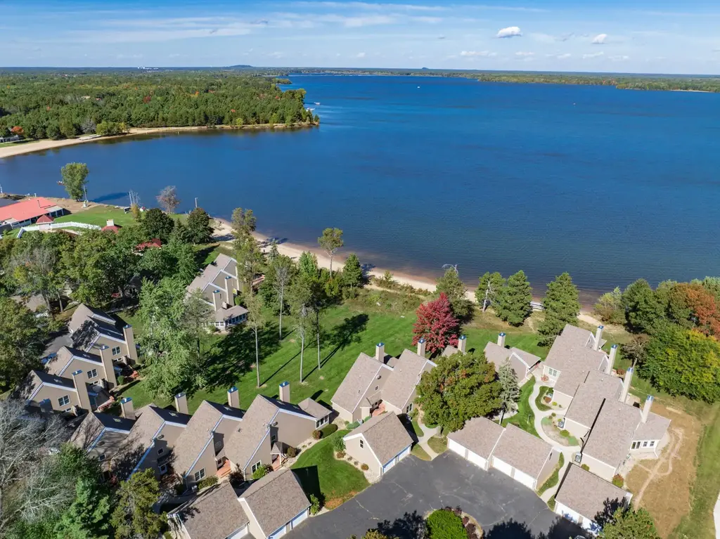 #18 - W5136 N Osprey Drive, Germantown