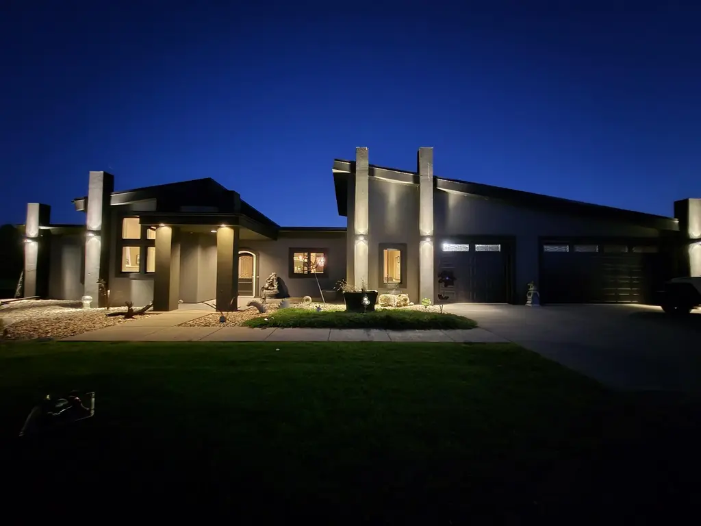 2318 Dyreson Road, Dunn